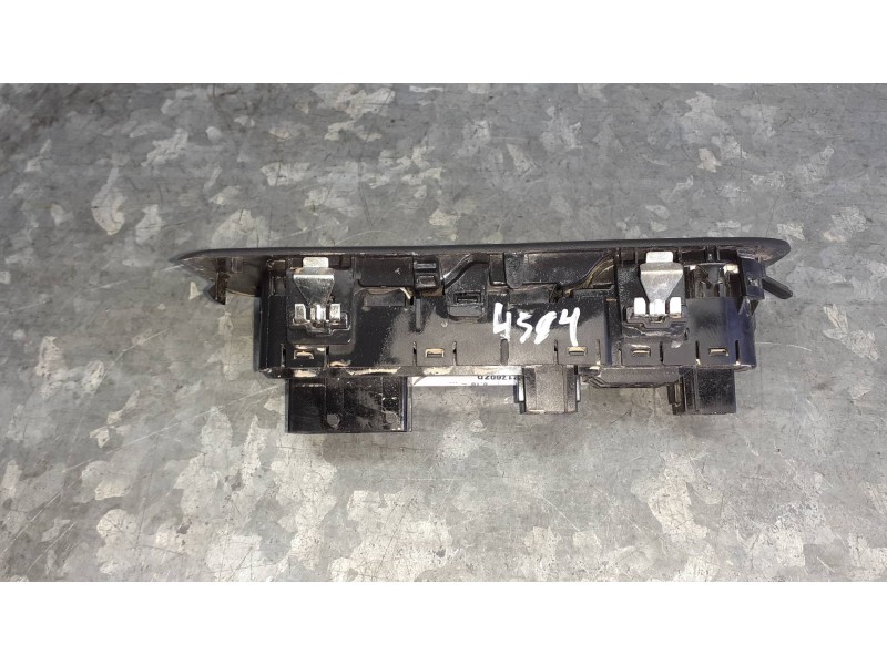 Recambio de mando elevalunas delantero izquierdo para peugeot rifter referencia OEM IAM 98421760ZD  