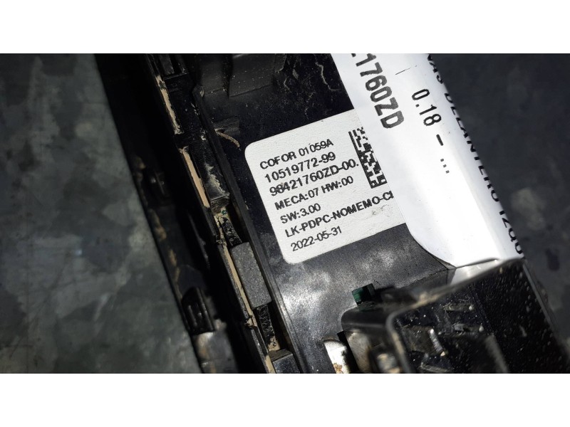 Recambio de mando elevalunas delantero izquierdo para peugeot rifter referencia OEM IAM 98421760ZD  