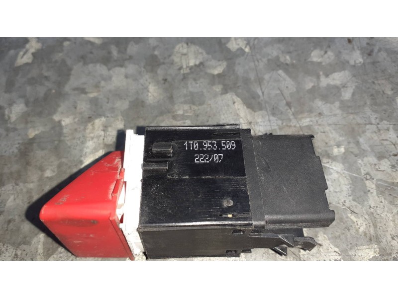 Recambio de warning para volkswagen caddy ka/kb (2k) referencia OEM IAM 1T0953509  4 PINES