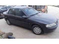 opel vectra b berlina del año 1996