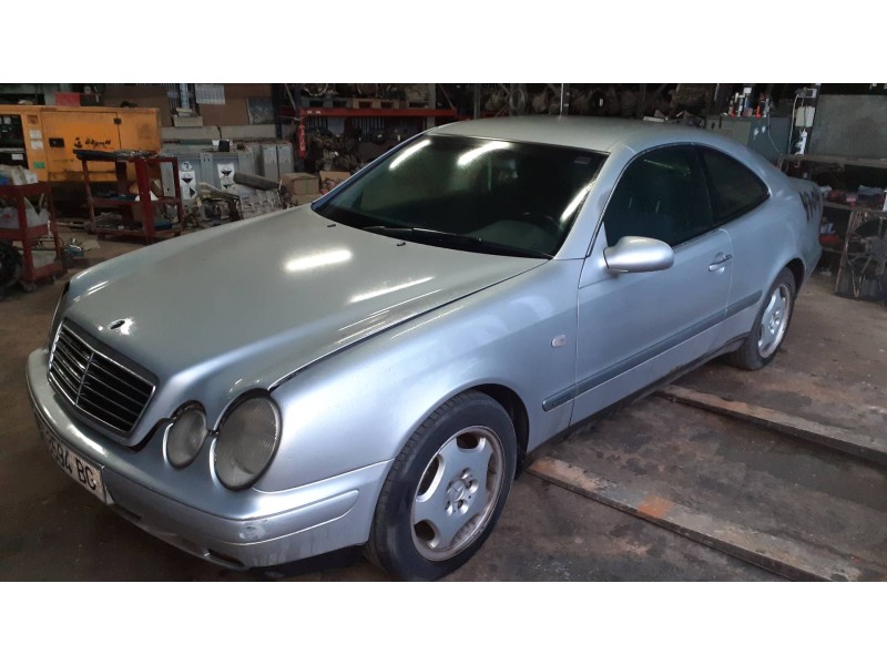 mercedes-benz clase clk (w208) coupe del año 1998