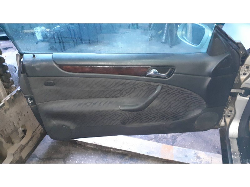 mercedes-benz clase clk (w208) coupe del año 1998