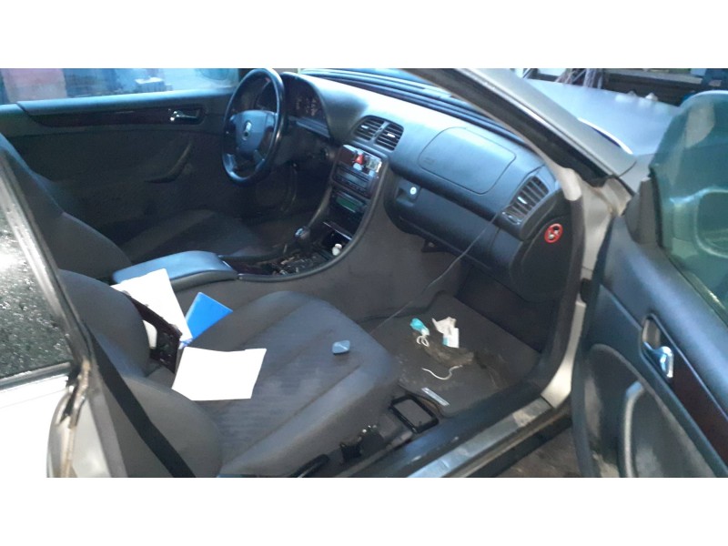 mercedes-benz clase clk (w208) coupe del año 1998