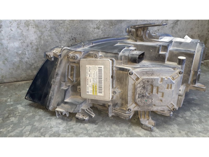 Recambio de faro derecho para audi a4 ber. (b8) básico referencia OEM IAM 8K0941004G  XENON