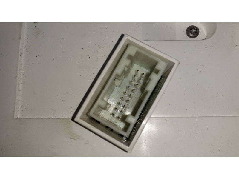 Recambio de cuadro instrumentos para peugeot rifter referencia OEM IAM 964241098000  