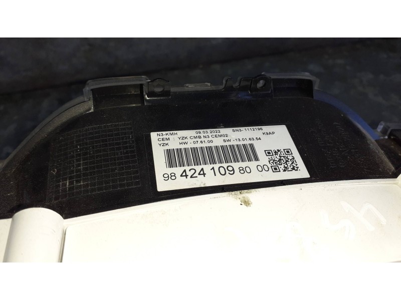 Recambio de cuadro instrumentos para peugeot rifter referencia OEM IAM 964241098000  