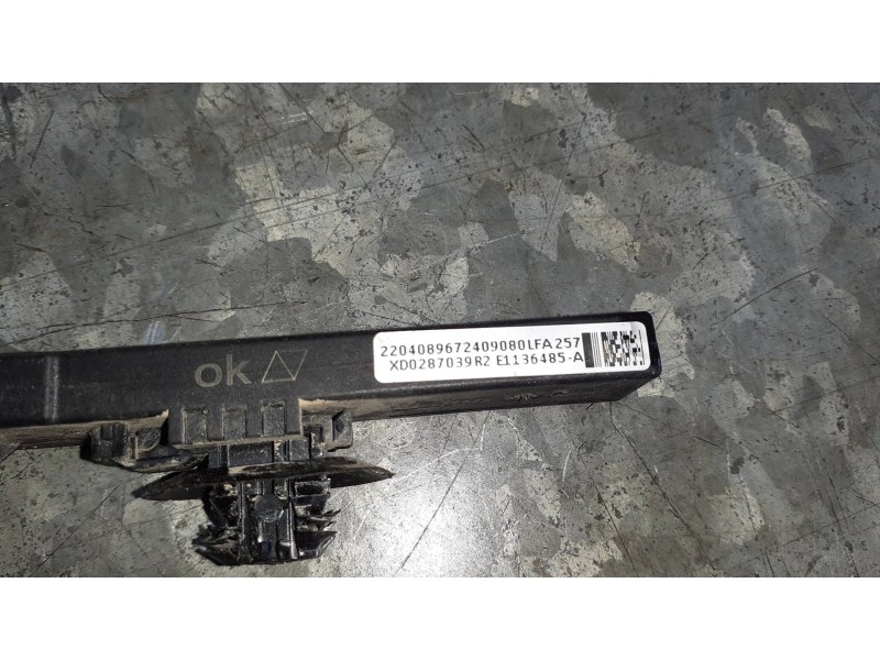 Recambio de antena para peugeot rifter referencia OEM IAM XD0287039R2  