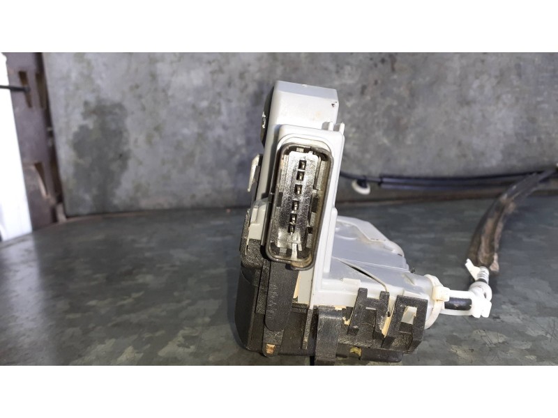 Recambio de cerradura puerta trasera izquierda para peugeot rifter referencia OEM IAM 16943383 S3M16943546 