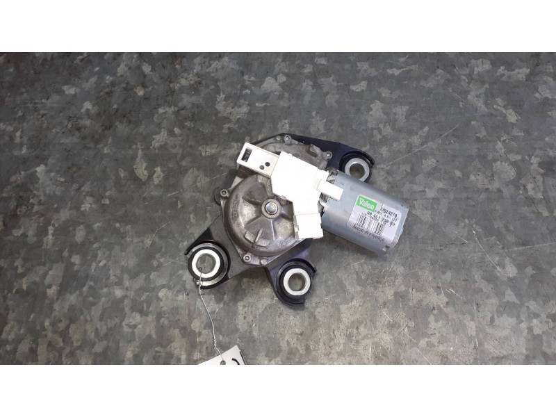 Recambio de motor limpia trasero para peugeot rifter referencia OEM IAM 9840123880  3 PINES