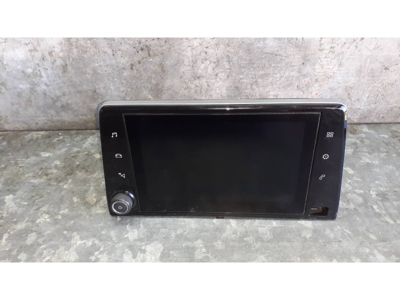 Recambio de pantalla multifuncion para peugeot rifter referencia OEM IAM 98345773ZD  