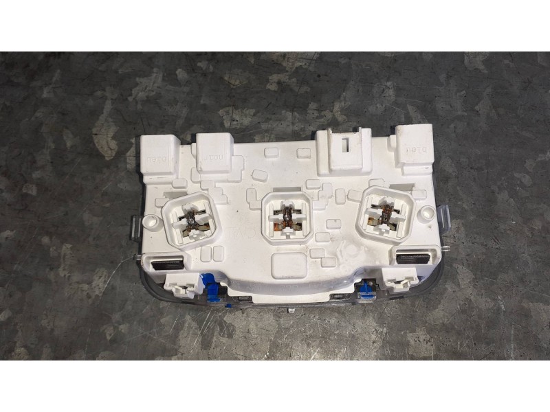 Recambio de luz interior para peugeot rifter referencia OEM IAM 96887290BJ01  