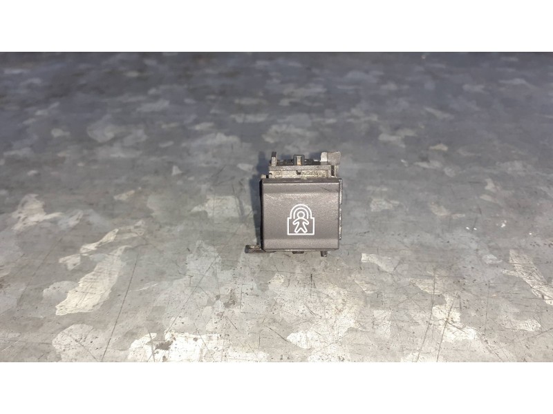 Recambio de interruptor para peugeot rifter referencia OEM IAM 98177358ZD  6 PINES