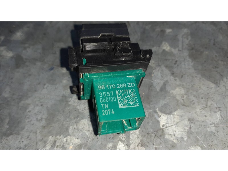 Recambio de interruptor para peugeot rifter referencia OEM IAM 98170269ZD  6 PINES