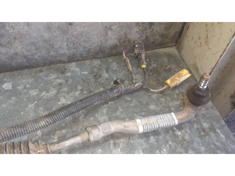 Recambio de cremallera direccion para peugeot rifter referencia OEM IAM 6820000313  