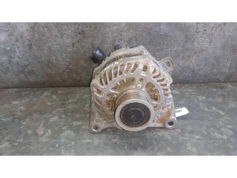 Recambio de alternador para peugeot rifter referencia OEM IAM 9824742880  1 PIN
