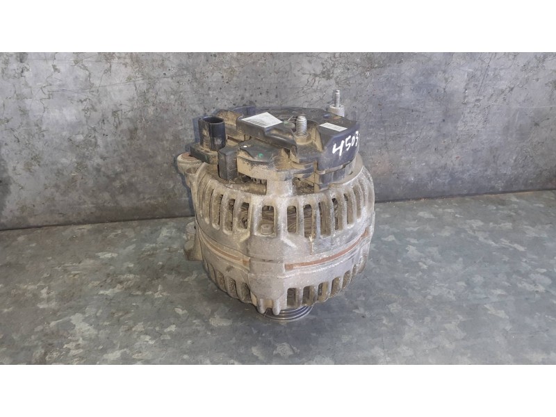Recambio de alternador para volkswagen caddy ka/kb (2k) referencia OEM IAM 06F903023F 2 PINES 140A