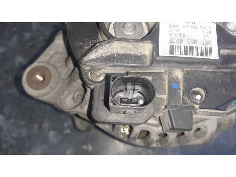 Recambio de alternador para volkswagen caddy ka/kb (2k) referencia OEM IAM 06F903023F 2 PINES 140A