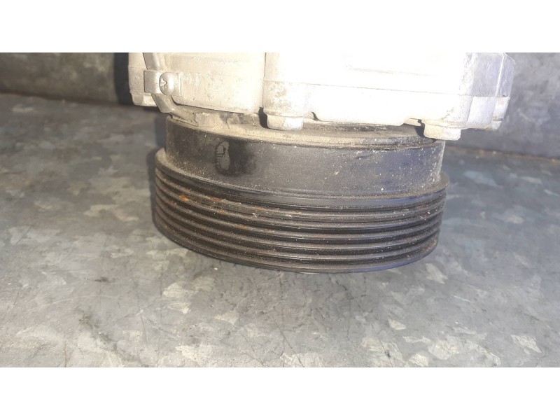 Recambio de compresor aire acondicionado para volkswagen caddy ka/kb (2k) referencia OEM IAM 7H0820803D  2 PINES