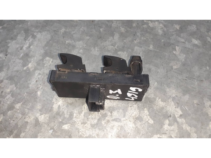 Recambio de mando elevalunas delantero izquierdo para volkswagen touran (5t1) referencia OEM IAM   