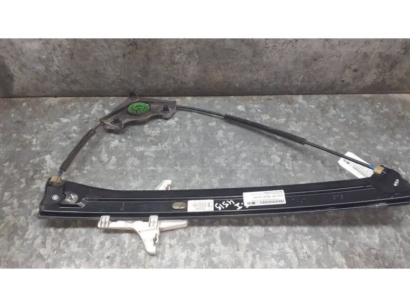 Recambio de elevalunas trasero izquierdo para volkswagen touran (5t1) referencia OEM IAM 5TA839461 SIN MOTOR ELECTRICO