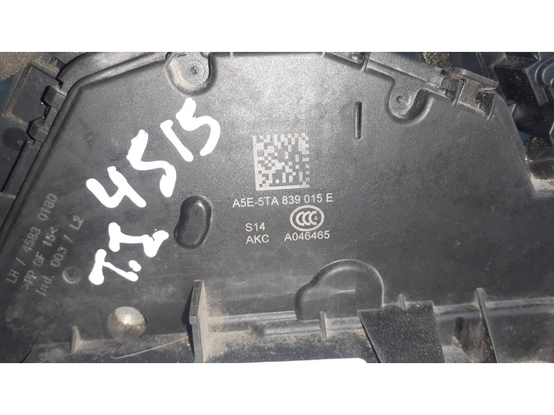 Recambio de cerradura puerta trasera izquierda para volkswagen touran (5t1) referencia OEM IAM A5E5TA839015E  7 PINES