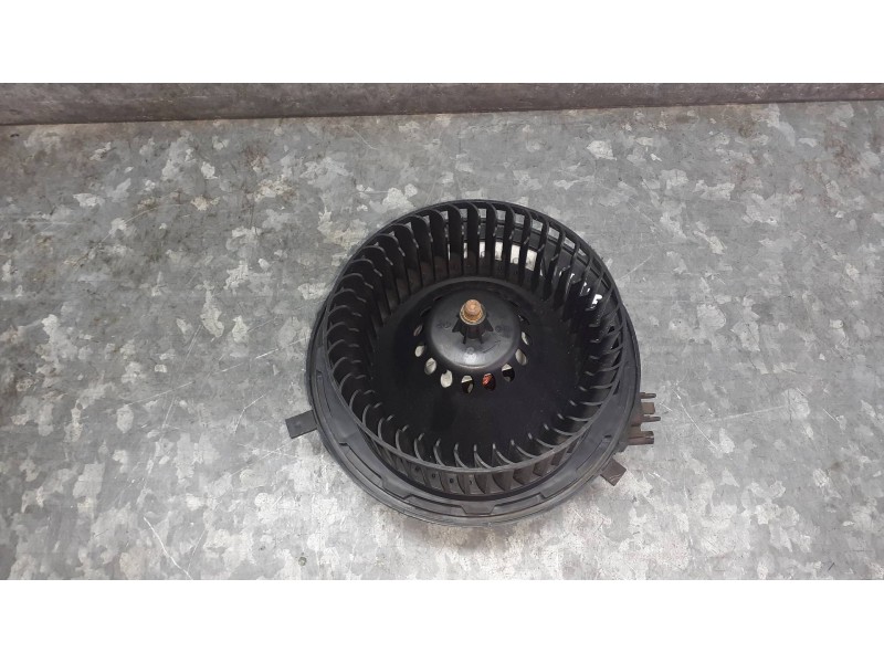 Recambio de ventilador calefaccion para volkswagen touran (5t1) referencia OEM IAM   4 PINES