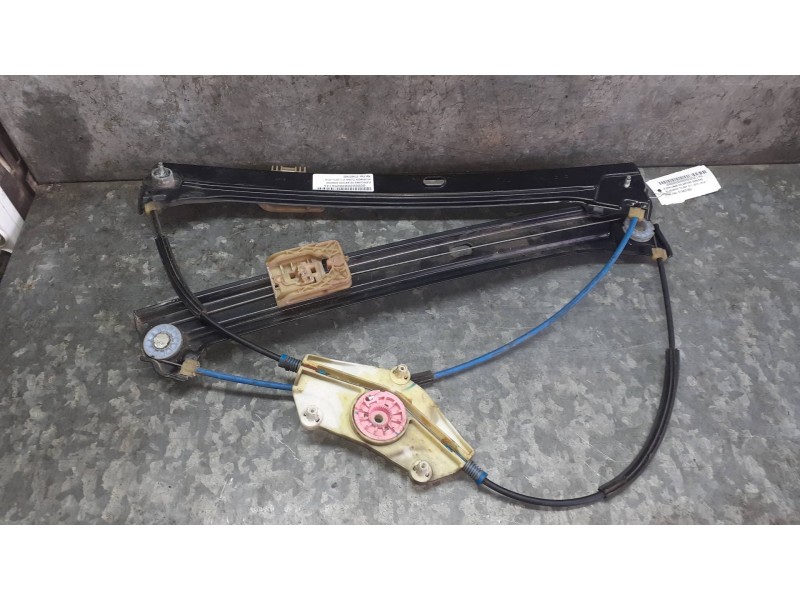 Recambio de elevalunas delantero derecho para volkswagen touran (5t1) referencia OEM IAM 5TA837462 ELECTRICO SIN MOTOR