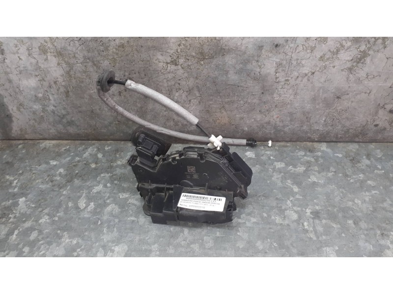 Recambio de cerradura puerta trasera derecha para volkswagen touran (5t1) referencia OEM IAM A6E5TA839016E  7 PINES
