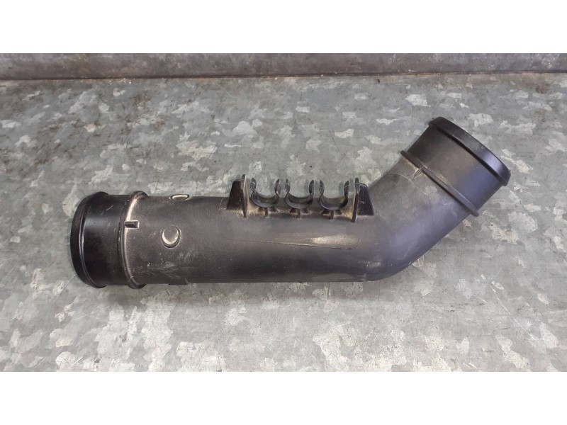 Recambio de tubo para volkswagen caddy ka/kb (2k) referencia OEM IAM 3C0145770B  INTERCOOLER