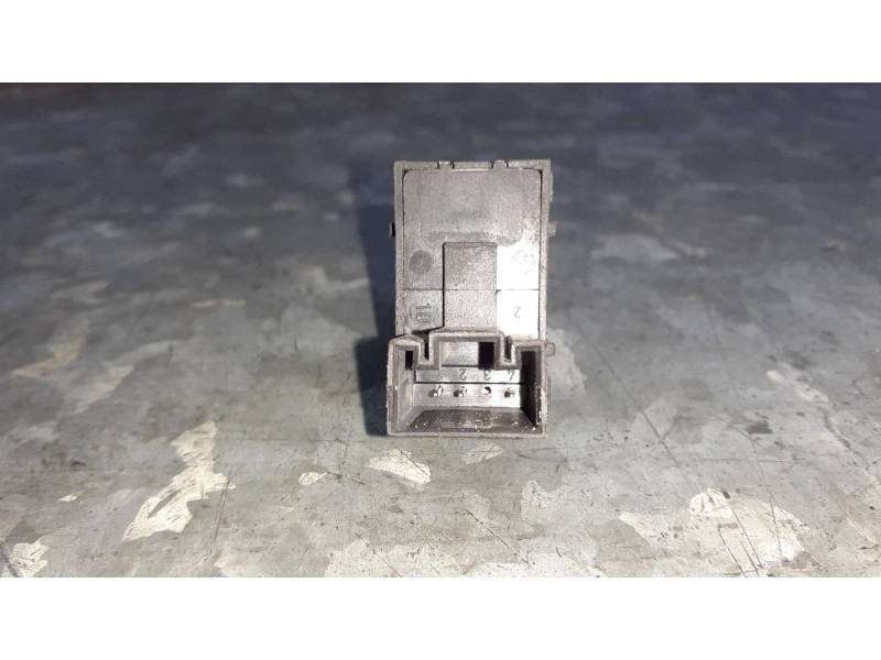 Recambio de mando elevalunas delantero derecho para volkswagen caddy ka/kb (2k) referencia OEM IAM 7L6959855B  3 PINES