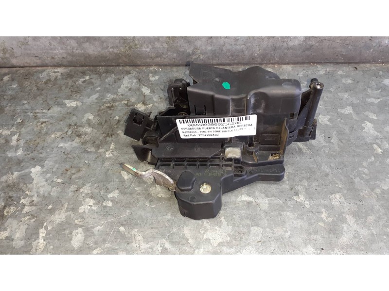Recambio de cerradura puerta delantera derecha para mercedes-benz clase clk (w208) coupe referencia OEM IAM 2087200439  