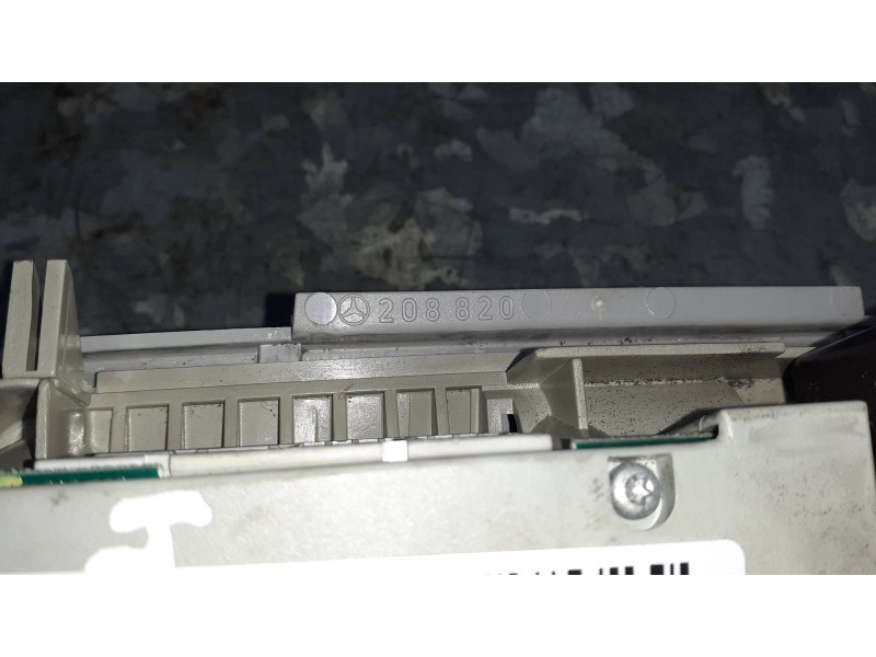 Recambio de luz interior para mercedes-benz clase clk (w208) coupe referencia OEM IAM 208820  