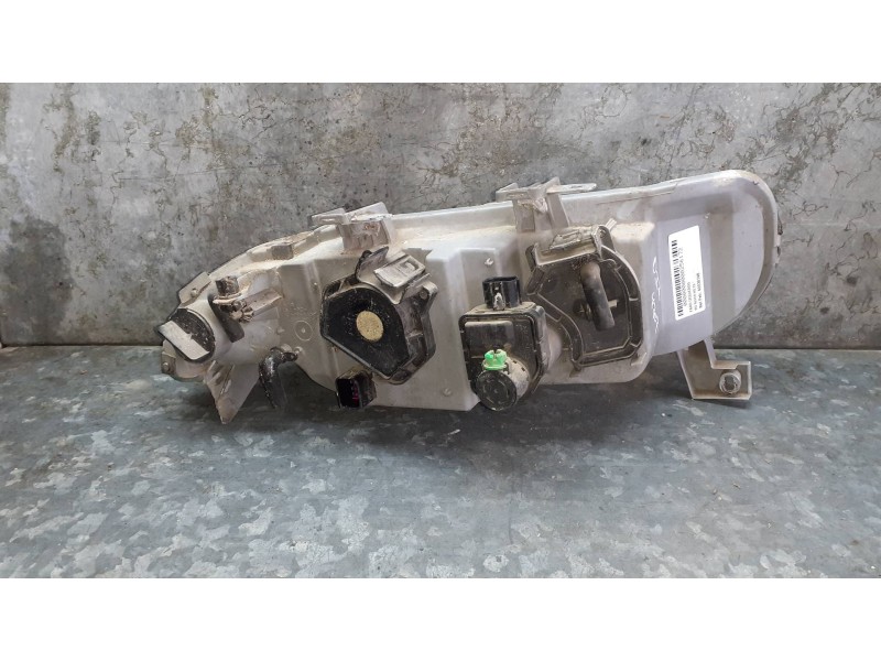 Recambio de faro izquierdo para mg rover mg zs referencia OEM IAM 40230748  