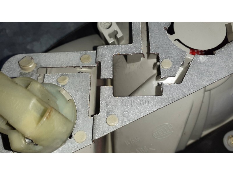 Recambio de piloto trasero derecho interior para mercedes-benz clase clk (w208) coupe referencia OEM IAM 14760100  