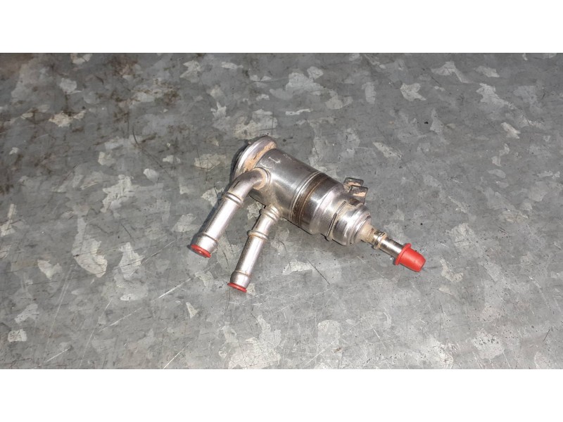 Recambio de inyector para peugeot rifter referencia OEM IAM 9842811780  2 PINES