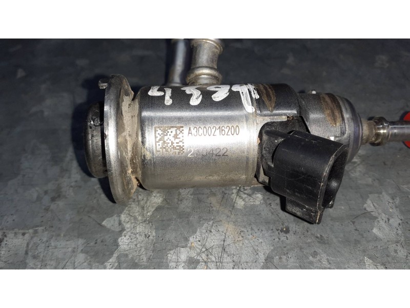 Recambio de inyector para peugeot rifter referencia OEM IAM 9842811780  2 PINES