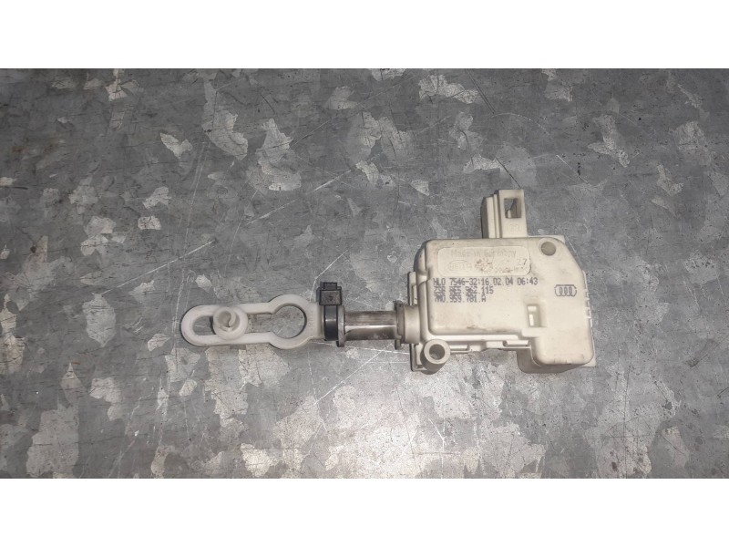 Recambio de motor apertura para audi a2 (8z) 1.4 tdi (55kw) referencia OEM IAM 7N0959781A  TAPA COMBUSTIBLE