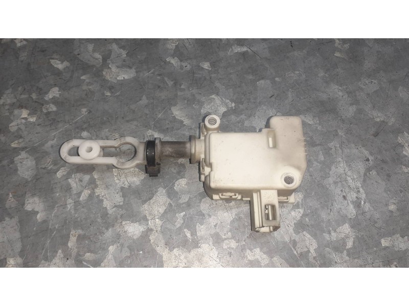 Recambio de motor apertura para audi a2 (8z) 1.4 tdi (55kw) referencia OEM IAM 7N0959781A  TAPA COMBUSTIBLE