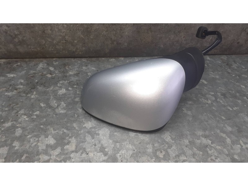 Recambio de retrovisor izquierdo para seat leon (1p1) referencia OEM IAM E4023355  ELECTRICO