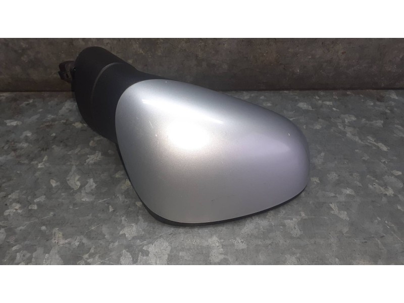 Recambio de retrovisor derecho para seat leon (1p1) referencia OEM IAM 1P1857934  ELECTRICO