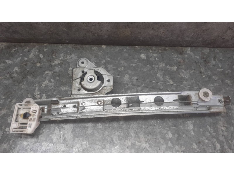 Recambio de elevalunas trasero derecho para renault megane ii berlina 5p referencia OEM IAM  SIN MOTOR ELECTRICO