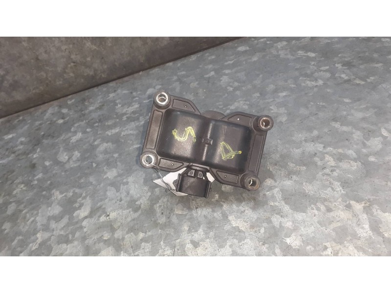 Recambio de bobina encendido para ford focus berlina (cak) referencia OEM IAM 0221503490  3 PINES