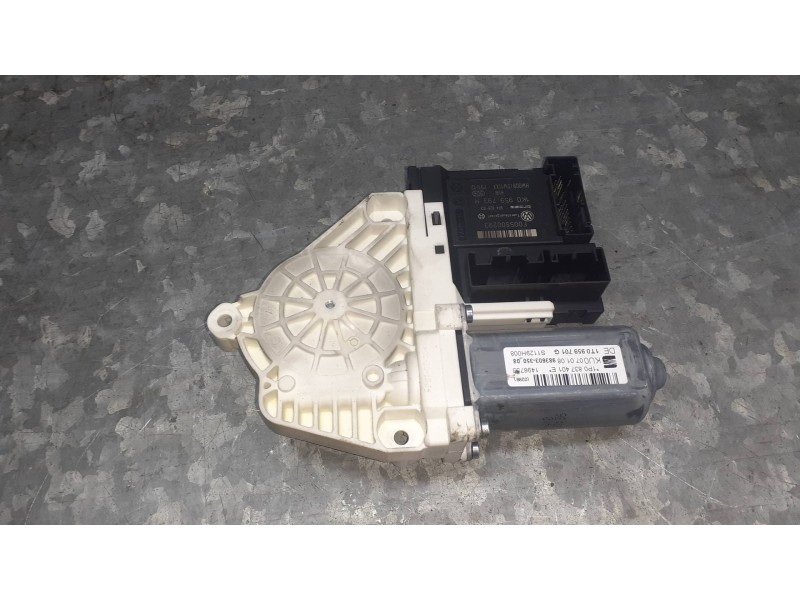 Recambio de motor elevalunas delantero izquierdo para seat leon (1p1) referencia OEM IAM 1T0959701G  