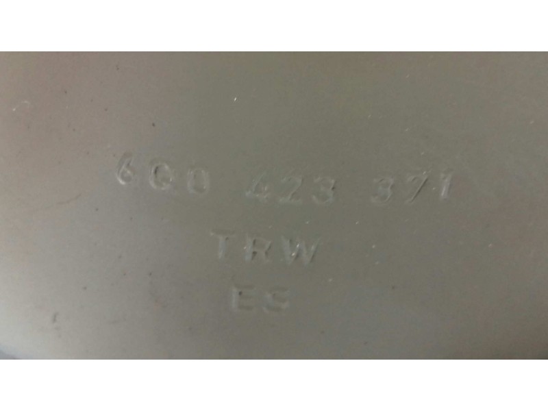 Recambio de bomba servodireccion para volkswagen polo (9n1) trendline referencia OEM IAM 6Q0423376 6Q0423371 