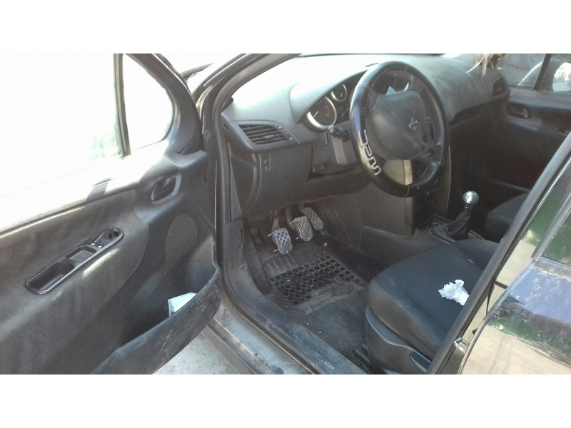 peugeot 207 del año 2008