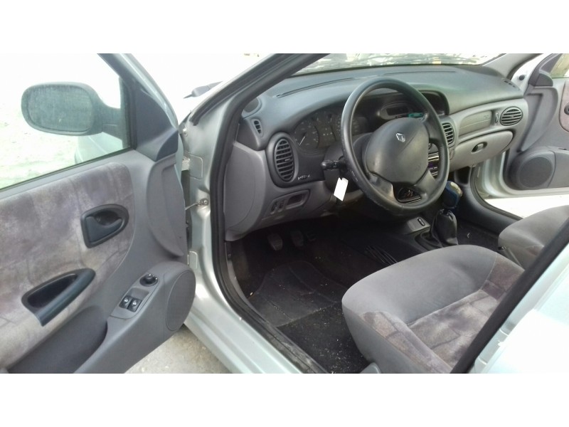 renault megane i classic (la0) del año 1999