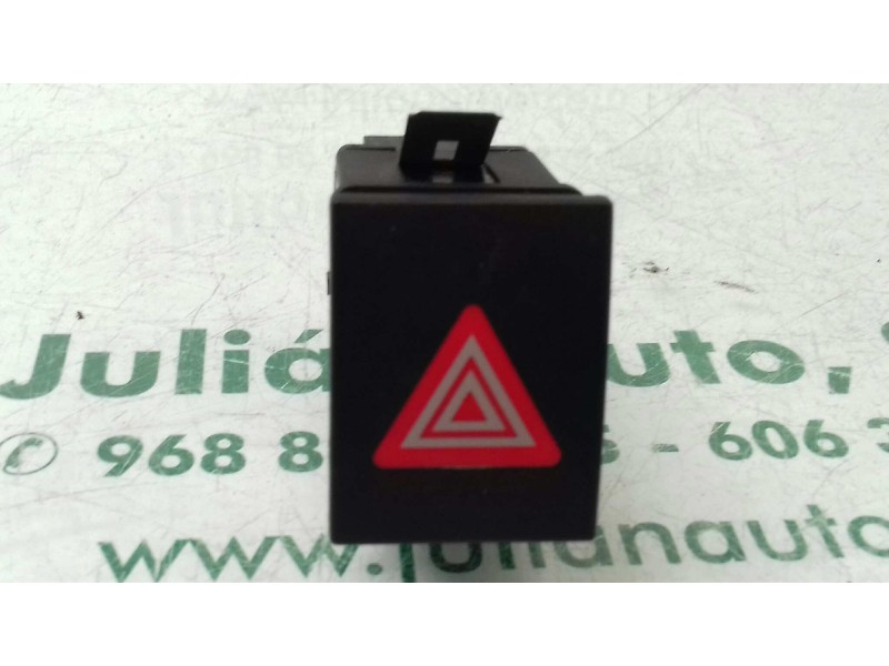 Recambio de warning para volkswagen polo (9n1) trendline referencia OEM IAM 6Q0953235 3 + 1 PINES 