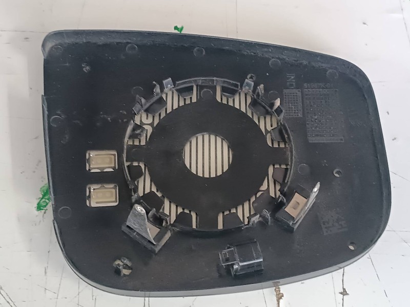 Recambio de cristal retrovisor izquierdo para peugeot rifter referencia OEM IAM 51967K01  