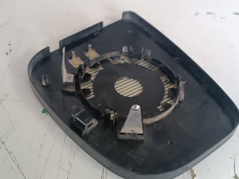 Recambio de cristal retrovisor izquierdo para peugeot rifter referencia OEM IAM 51967K01  