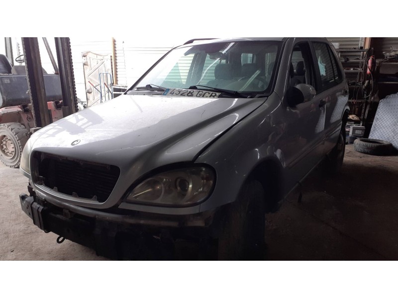 mercedes-benz clase m (w163) del año 2004